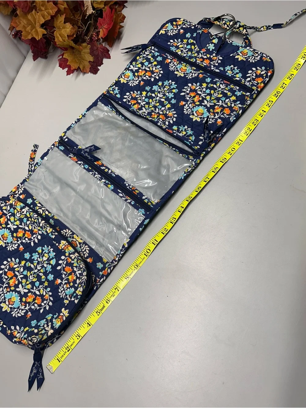 Vera Bradley Navy Floral Quilted makeup organizer